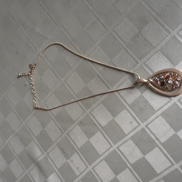 Necklace - Picture 1 of 3